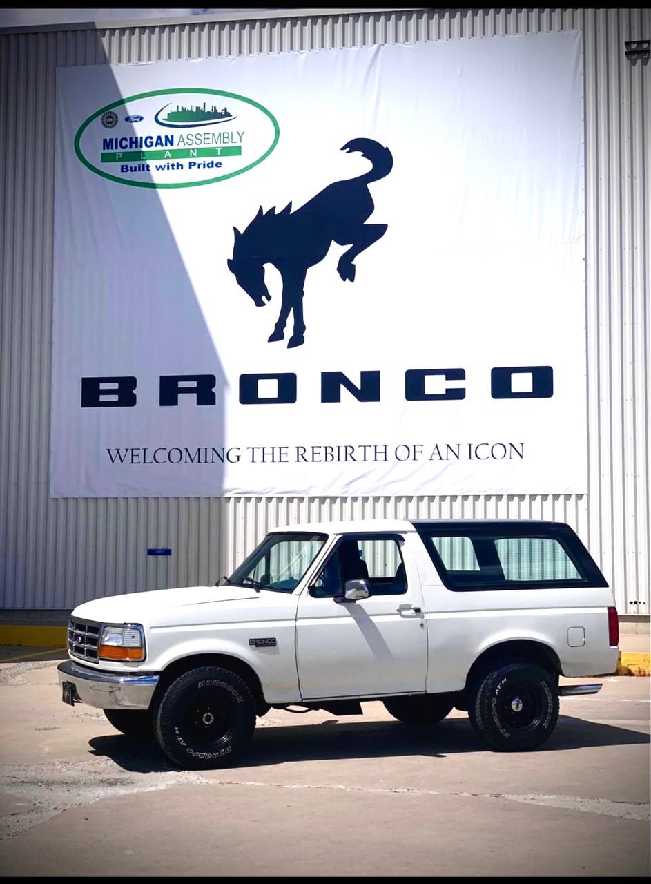 1996 Ford Bronco for sale at Dixie Auto Land