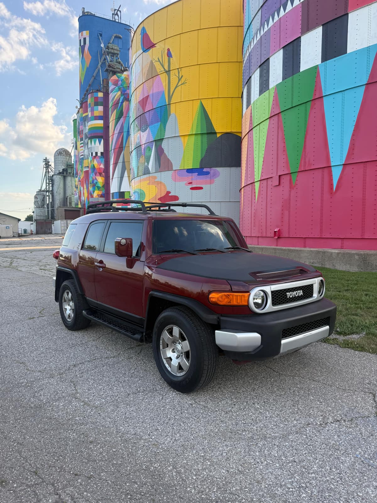 2009 Toyota FJ Cruiser at Dixie Auto Land in Saginaw, MI — front