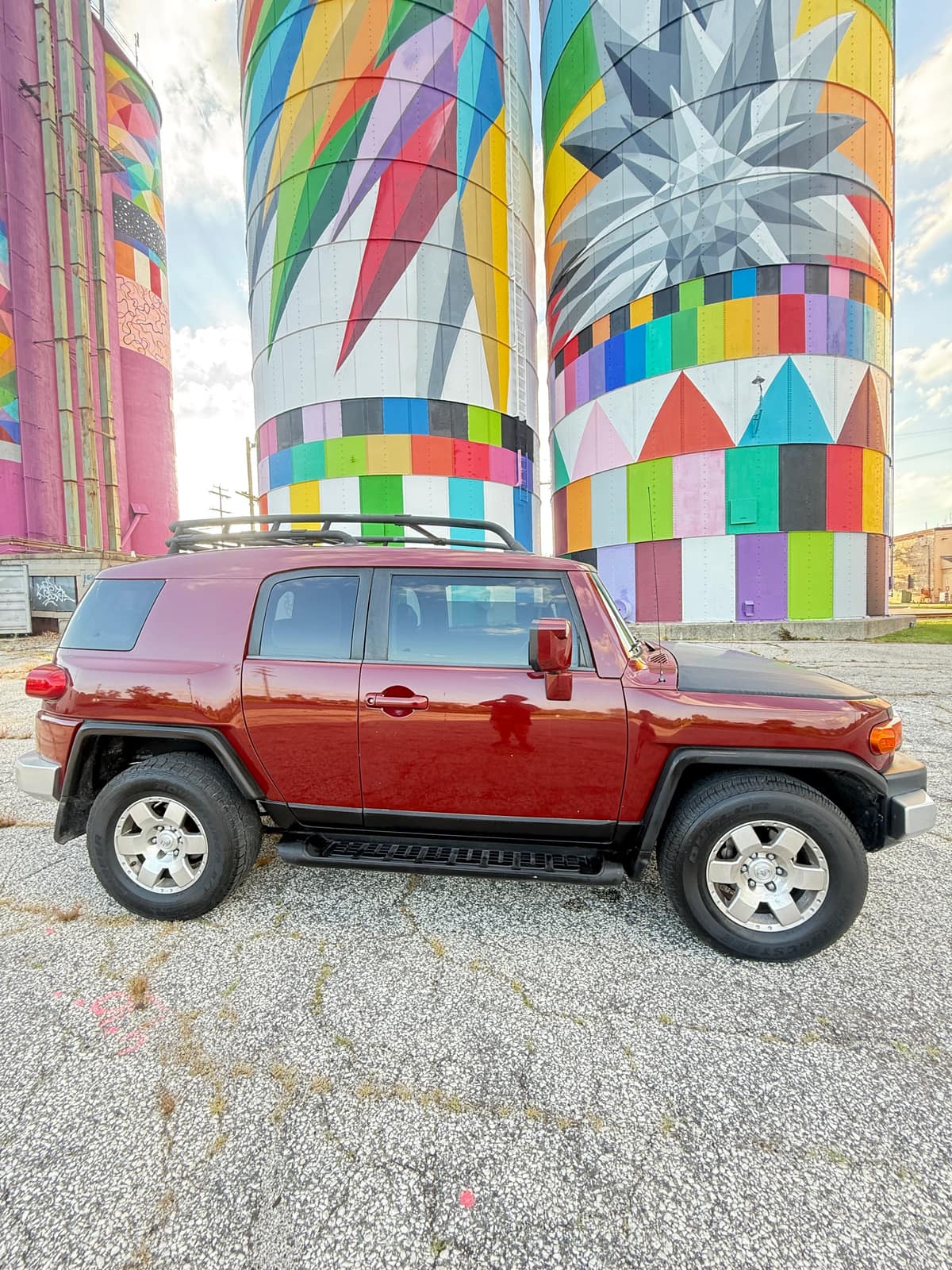 2009 Toyota FJ Cruiser at Dixie Auto Land in Saginaw, MI — side